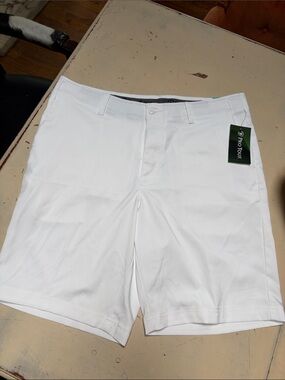 Men’s White Golf Shorts Pro Tour NWT